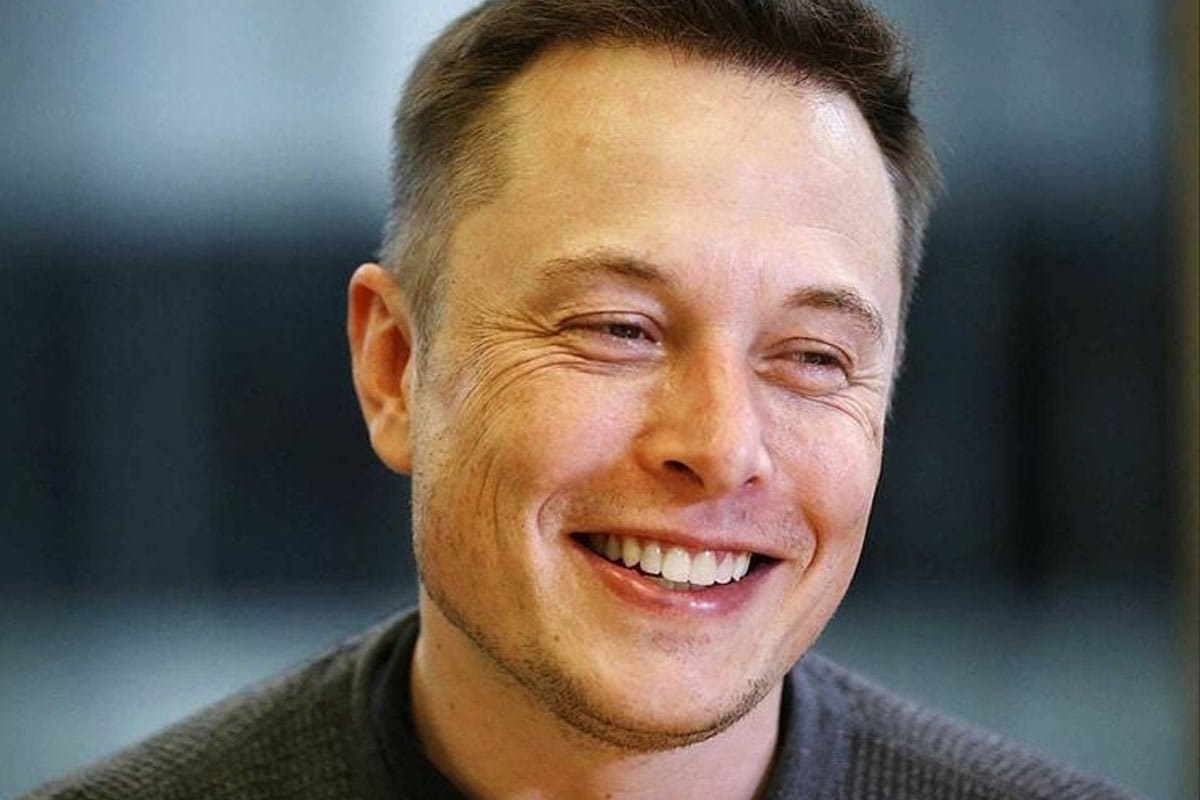 Kolik ilon Musk vydělal za měsíc