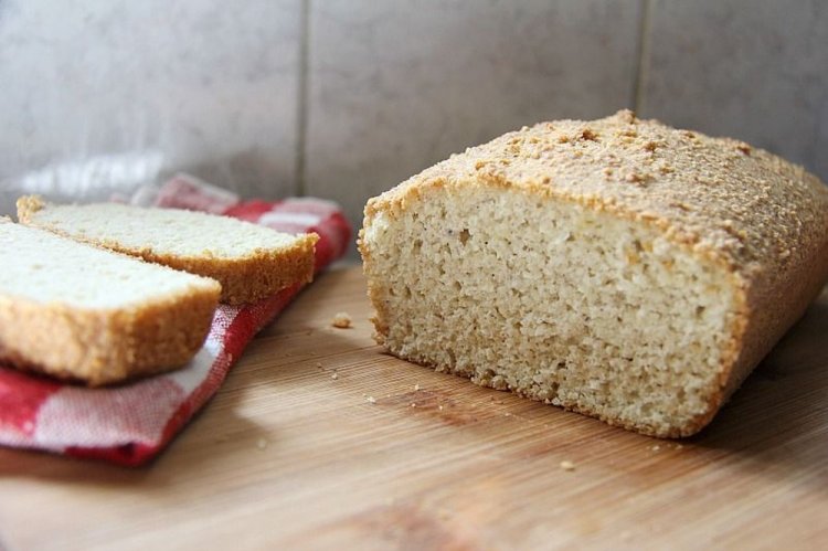 Keto chléb z mandlové mouky