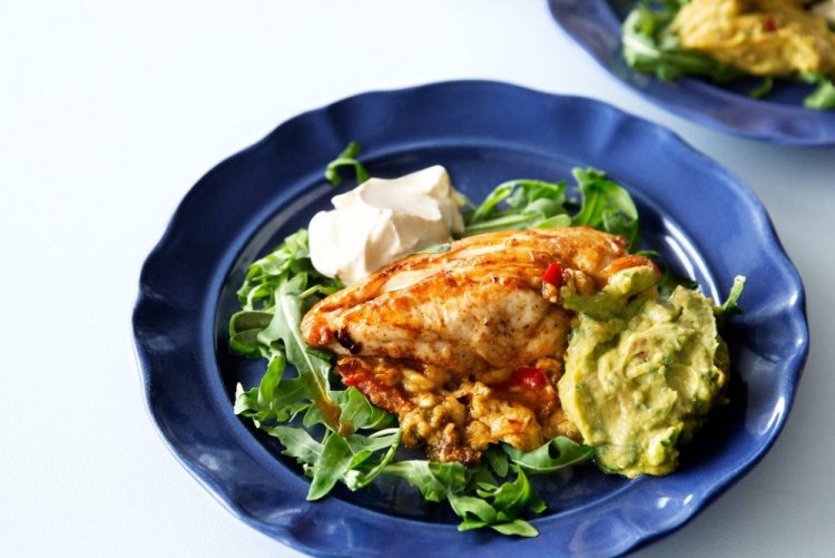 Kuřecí řízek s guacamole