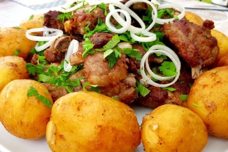Kazaňský kebab se skopovým masem