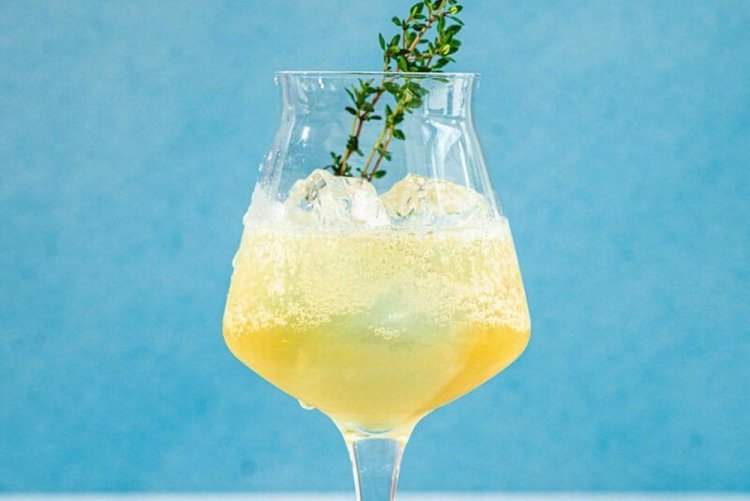 Soju stříkačka