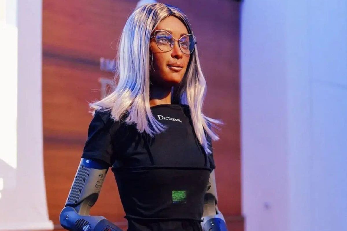 humanoidní robot