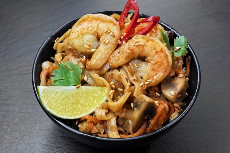 Udon s krevetami a houbami